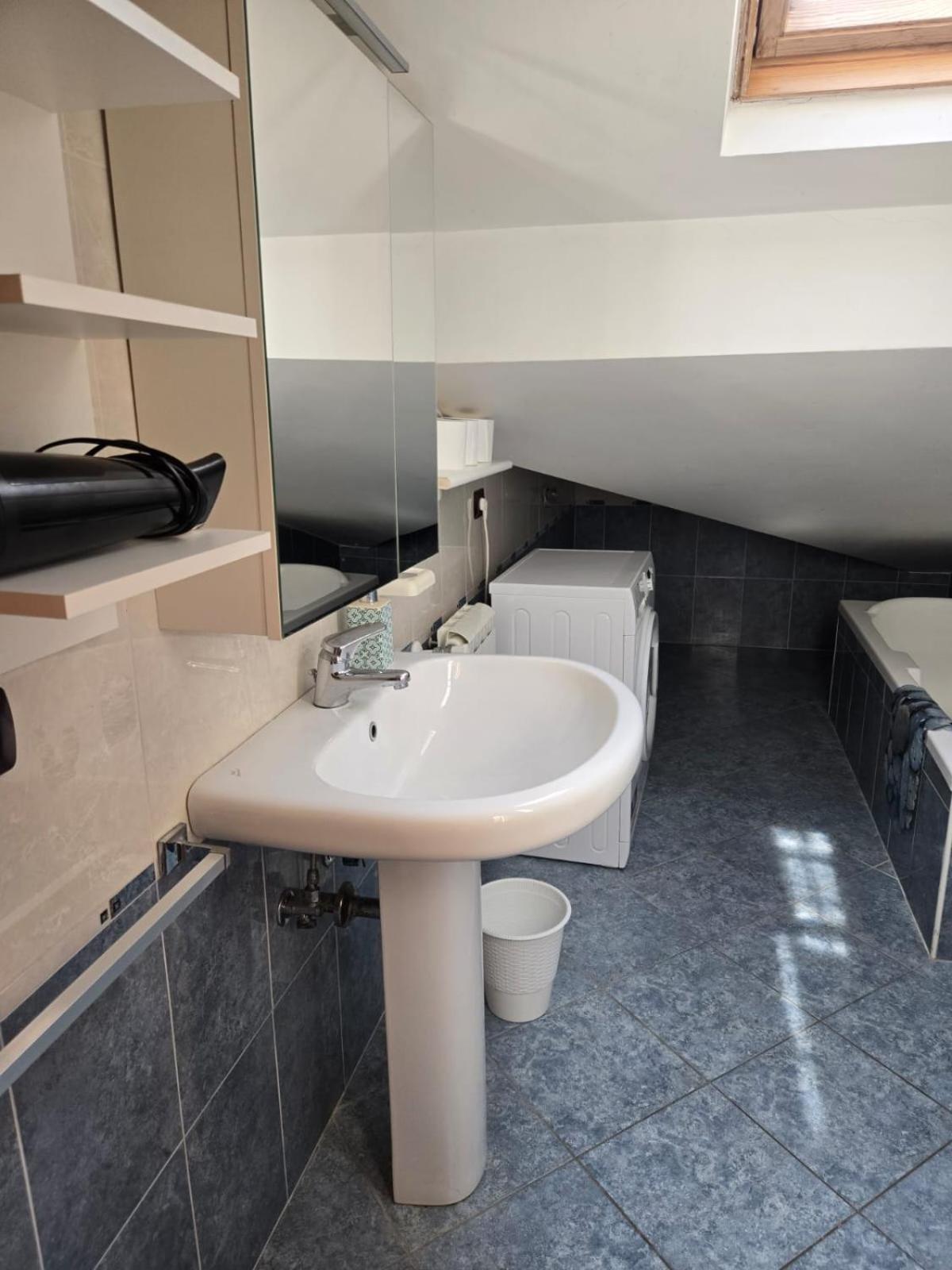 Express Sleep Airport Casa vacanze